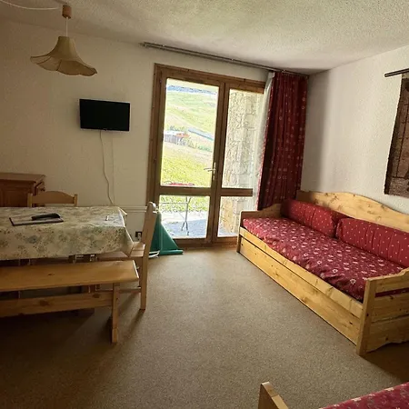 Résidence Pierre De Soleil - Fonctionnel · Skis Aux Pieds Mae-3800 Appartement