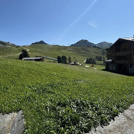 Appartement Résidence Pierre De Soleil - Fonctionnel · Skis Aux Pieds Mae-3800